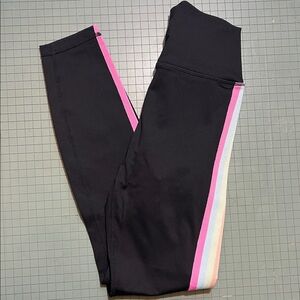 Spiritual Gangster leggings small